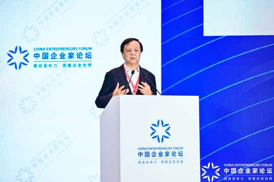 李小加：在AI“航空时代	”，企业家必须亲自“开飞机”